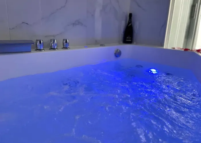 Un Instant De Detente - Balneo Coeur De - 044 * Rouen